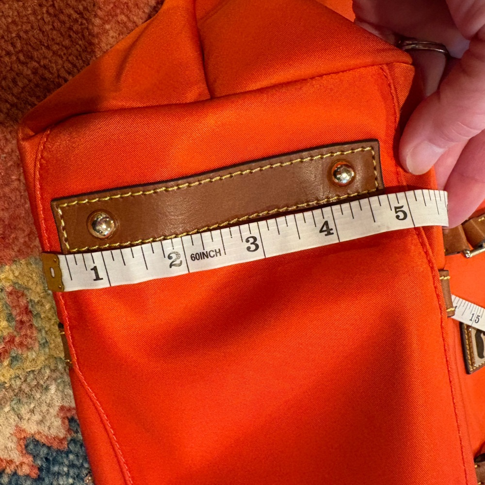 Large Nylon Dooney & Bourke Wayfarer Tote in “Persimmon” w/Brown Leather Straps - Picture 7 of 10